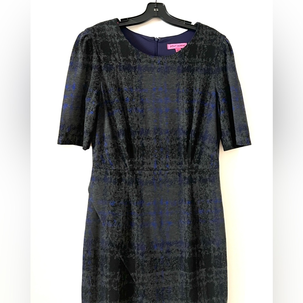 Betsey Johnson Sheath Pattern Mini Dress Scoop Neck Short Sleeve 💙🖤💃